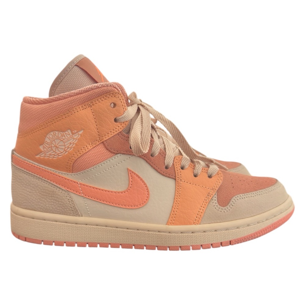 Nike Air Jordan 1 Mid Apricot Orange Women’s Sneaker Size 9 DH4270-800